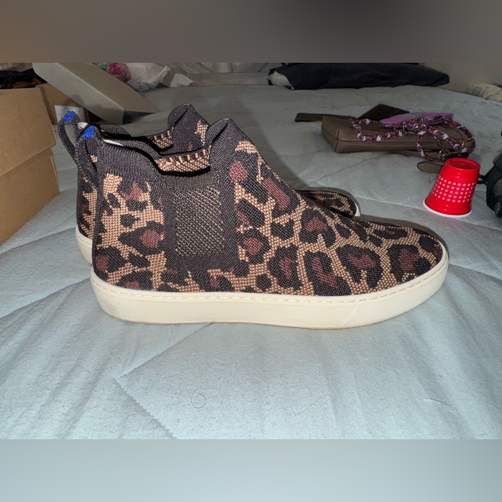 Rothy’s Chelsea Wildcat size 8